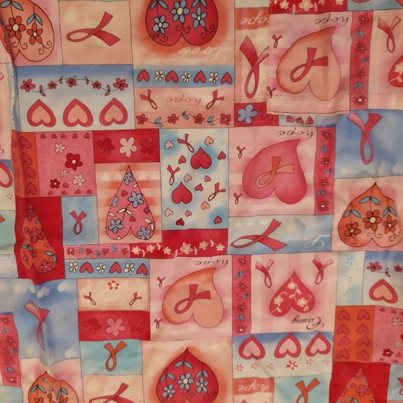 EUC WS Gear pink breast cancer ribbons scrub top - Picture 3 of 3